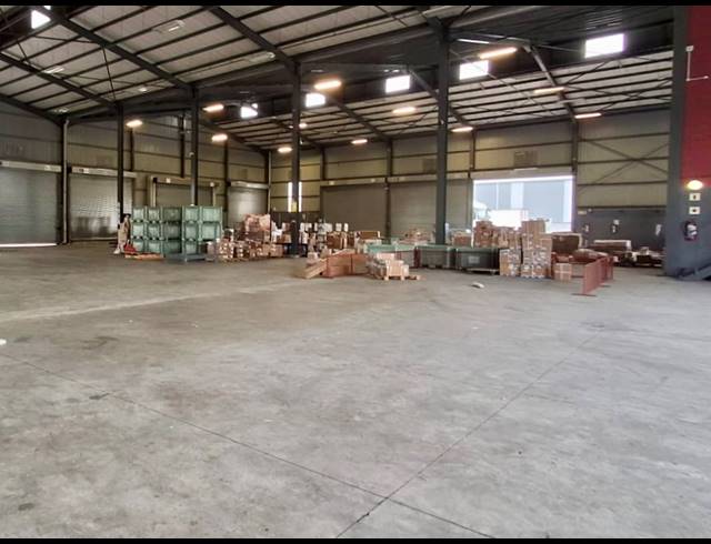 2,350M² WAREHOUSE TO LET IN BLACKHEATH INDUSTRIAL